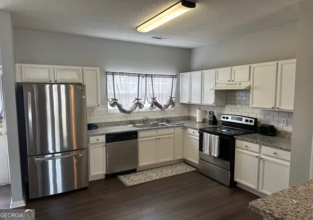 Photo 4 of Townhouse for sale at 3150 Oakley Pl # 27, Union City, GA 30291 | MLS# 10797229 | Listing updated on 2026-09-08