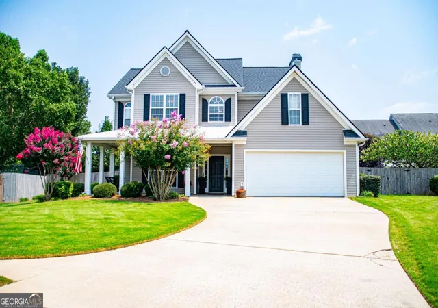 Photo 2 of Sale Pending at 105 Meadow Side Ct, Carrollton, GA 30116 | MLS# 10816499 | Listing updated on 2026-09-03