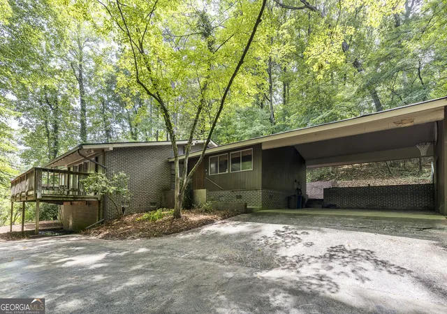 Photo 3 of Single family home for sale at 4961 Rebel Trl, Atlanta, GA 30327 | MLS# 10814036 | Listing updated on 2026-09-22