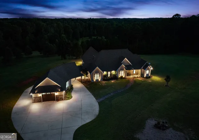 image of 2175 Bear Creek Rd, Moreland, GA 30259 | MLS# 10810235