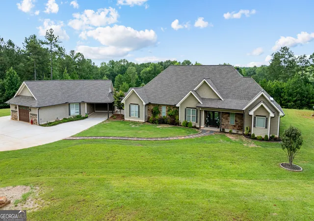 image of 2175 Bear Creek Rd, Moreland, GA 30259 | MLS# 10810235