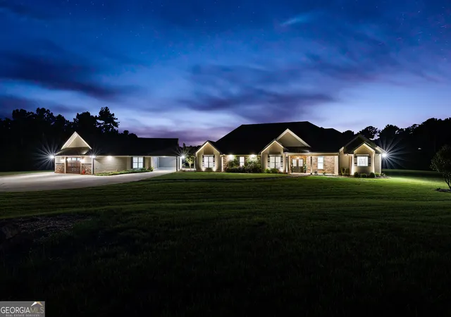 image of 2175 Bear Creek Rd, Moreland, GA 30259 | MLS# 10810235