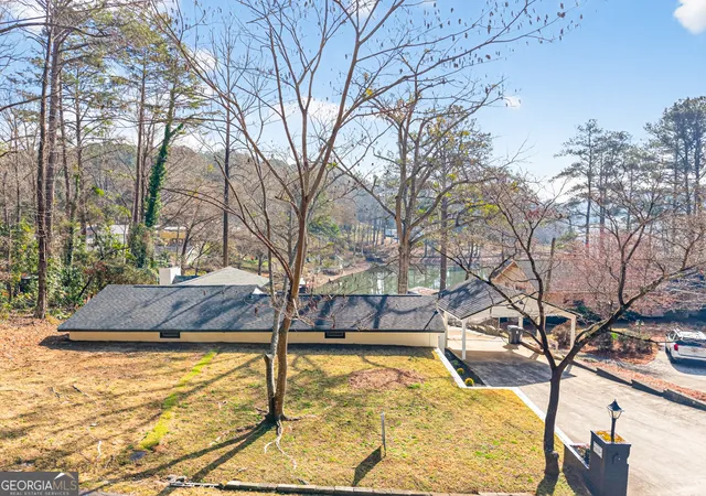 2nd image of 2439 Lakeshore Dr Ne, Conyers, GA 30012 | MLS# 10807767