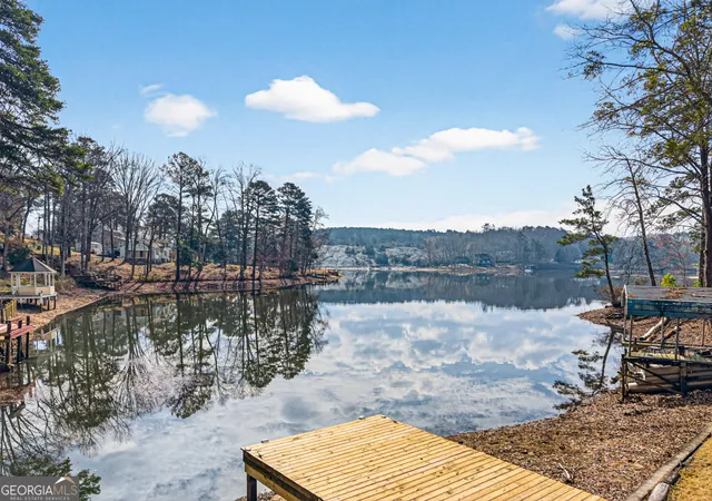 3rd image of 2439 Lakeshore Dr Ne, Conyers, GA 30012 | MLS# 10807767