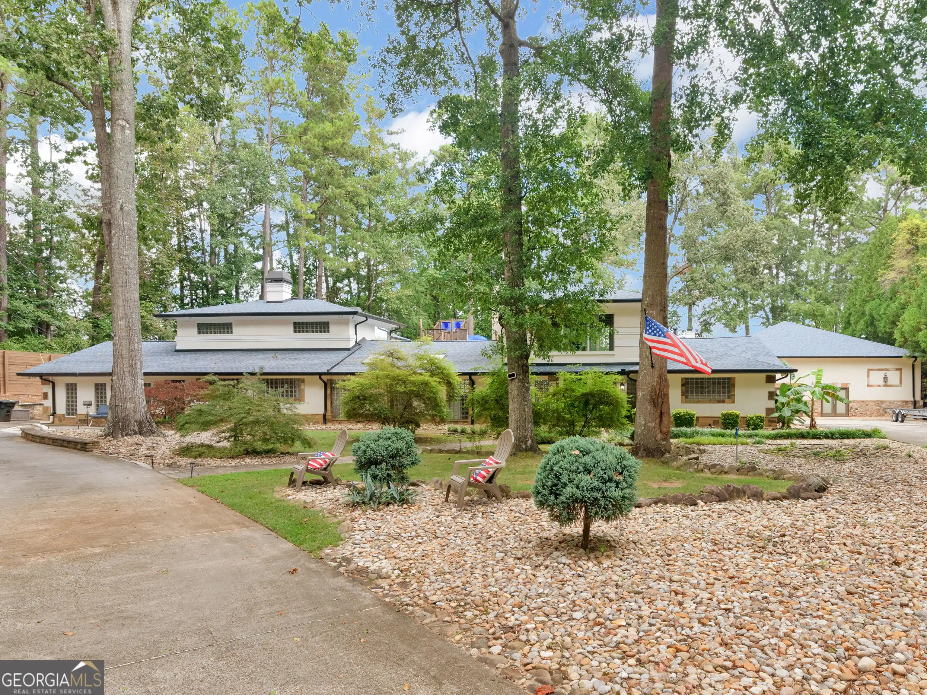 Photo 1 of Single family home for sale at 2440 Emerald Dr, Jonesboro, GA 30236 | MLS# 10866468 | Listing updated on 2026-10-16