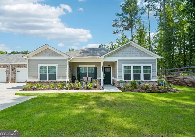 1st image of 3895 Shelleydale Dr, Powder Springs, GA 30127 | MLS# 10785018