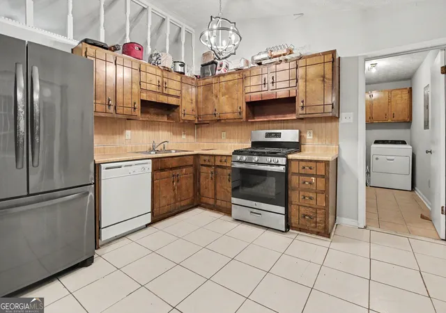 Photo 2 of Sale Pending at 259 Deerfield Dr, Jonesboro, GA 30238 | MLS# 10832007 | Listing updated on 2026-08-28