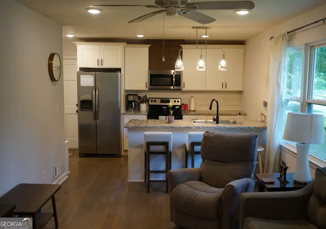 Photo 4 of Single family home for sale at 91 Hurt Rd Se, Smyrna, GA 30082 | MLS# 10830303 | Listing updated on 2026-09-22