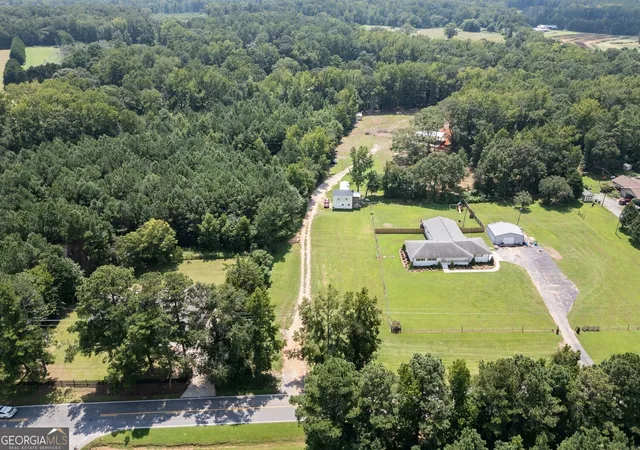 2nd image of 635 Jackson Lake Rd, Mansfield, GA 30055 | MLS# 10683106