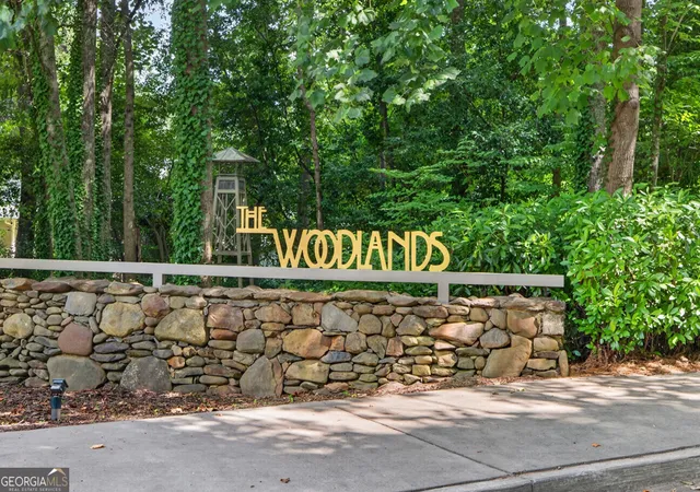 Homes for sale in Athens, GA | 490 Barnett Shoals Rd #APT 201, Athens, GA 30605 | MLS# 10797373