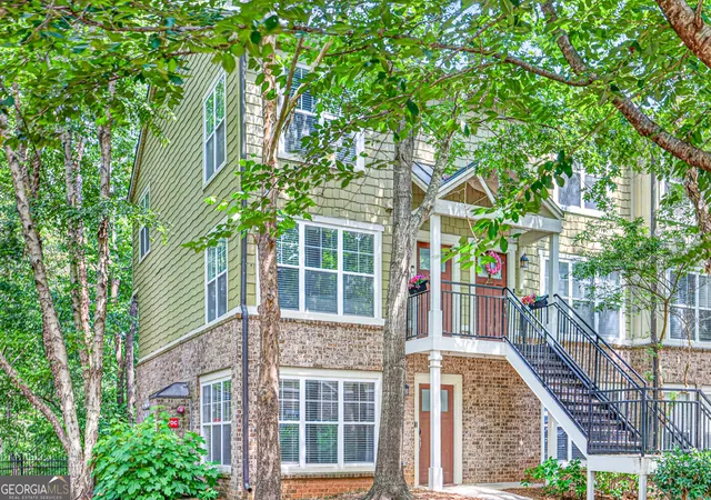 Homes for sale in Athens, GA | 490 Barnett Shoals Rd #APT 201, Athens, GA 30605 | MLS# 10797373
