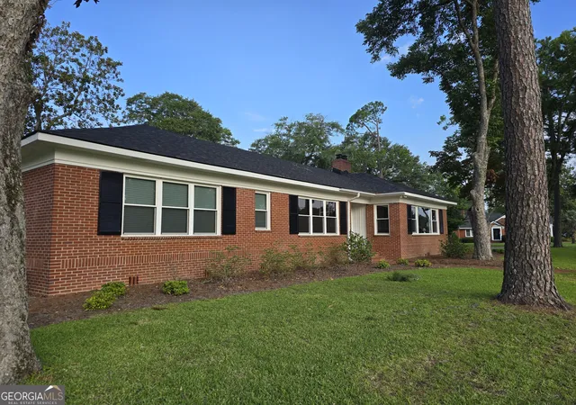 Homes for sale in Louisville, GA | 834 Academy Dr, Louisville, GA 30434 | MLS# 10797652