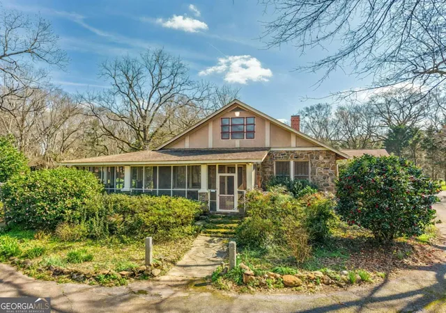 Photo 2 of Single family home for sale at 1800 Simonton Bridge Rd, Watkinsville, GA 30677 | MLS# 10716581 | Listing updated on 2026-09-29