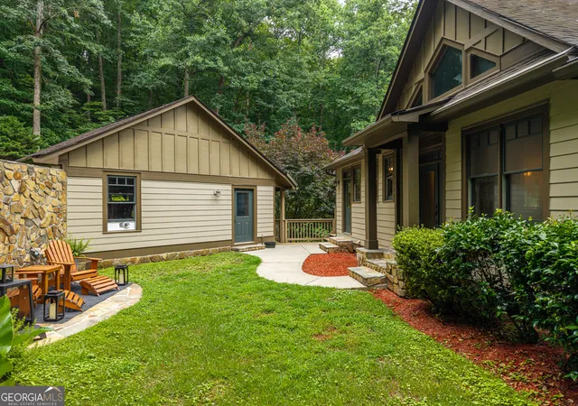 Homes for sale in Fairmount, GA | 1117 Rambling Rd, Fairmount, GA 30139 | MLS# 10784107