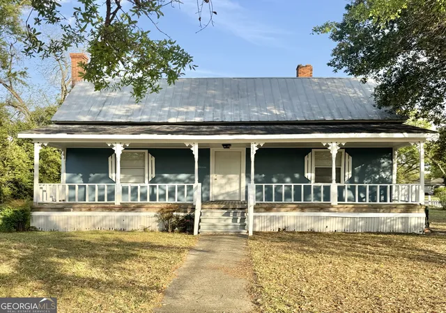 Homes for sale in Reidsville, GA | 205 E Brumby Ave, Reidsville, GA 30453 | MLS# 10716287