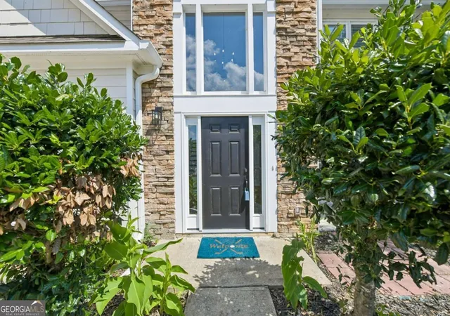 Photo 3 of Single family home for sale at 9429 Golfview Point, Villa Rica, GA 30180 | MLS# 10801743 | Listing updated on 2026-07-23