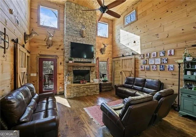 2nd image of 651 Griffin Rd, Cartersville, GA 30120 | MLS# 10796871