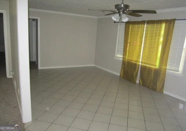 Photo 3 of Sale Pending at 727 S Carter Dr, Jonesboro, GA 30236 | MLS# 10835371 | Listing updated on 2026-09-08