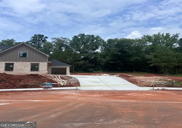 2nd image of 231 Thoroughbred Run, Hoschton, GA 30548 | MLS# 10679157