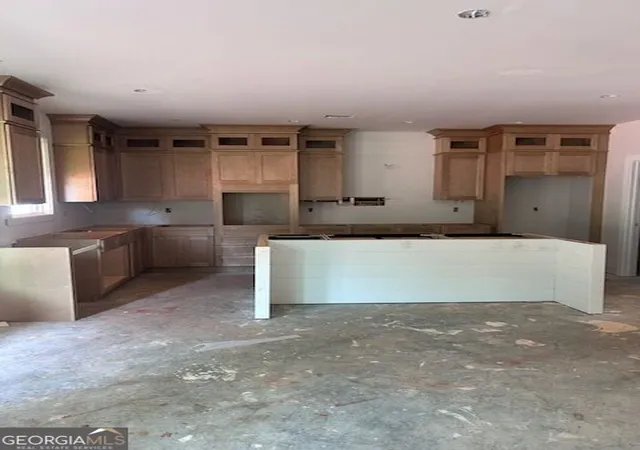 Photo 3 of Single family home for sale at 231 Thoroughbred Run, Hoschton, GA 30548 | MLS# 10679157 | Listing updated on 2026-09-22