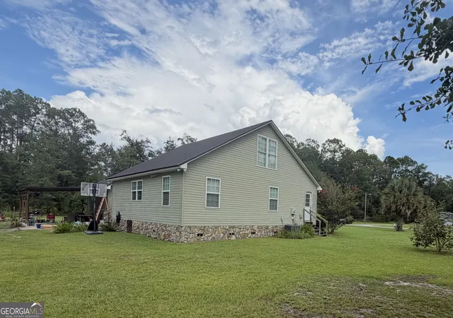 Photo 3 of Single family home for sale at 3231 Pear Ave, Patterson, GA 31557 | MLS# 10685712 | Listing updated on 2026-08-28