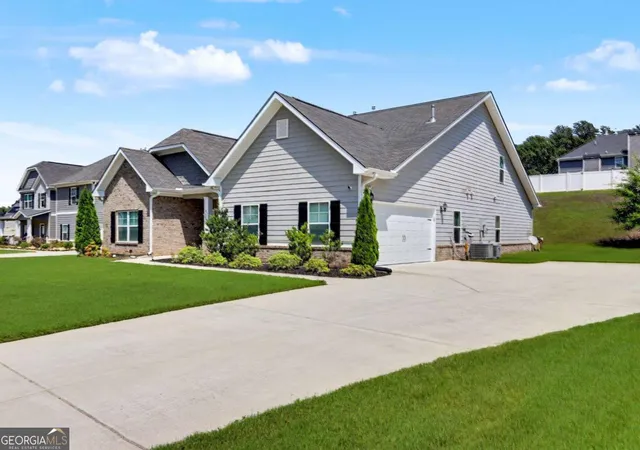 2nd image of 232 Sapphire St, Mcdonough, GA 30252 | MLS# 10828662