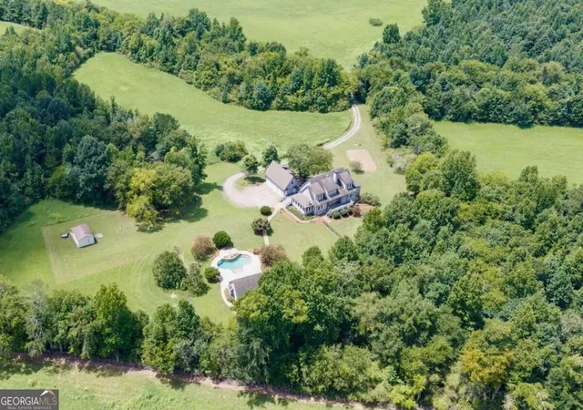 2nd image of 538 Spring Pl Rd Ne, White, GA 30184 | MLS# 10829411
