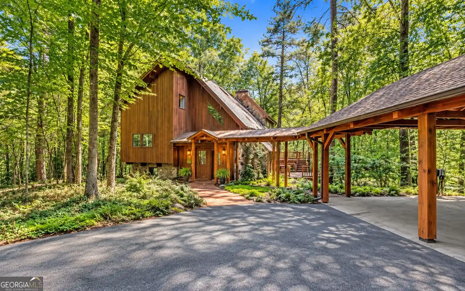 Photo 1 of Sale Pending at 3014 Prather Brg Rd, Toccoa, GA 30577 | MLS# 10840902 | Listing updated on 2026-10-11