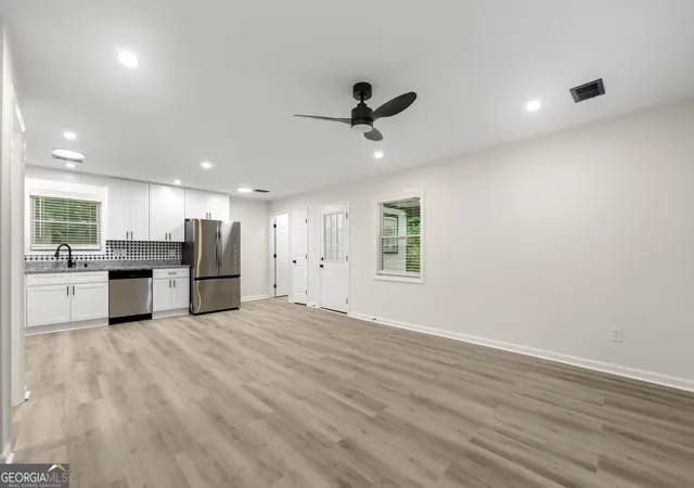 3rd image of 7118 Pineneedle Dr Sw, Covington, GA 30014 | MLS# 10799921