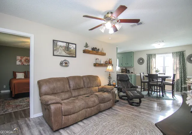 3rd image of 110 24Th Ave, Eastman, GA 31023 | MLS# 10815231