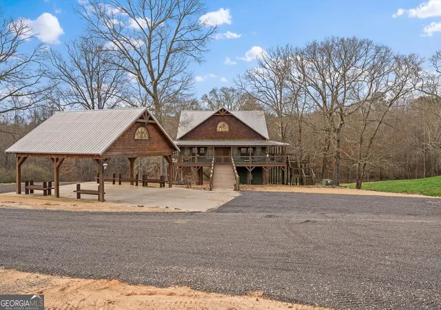 Photo 1 of Single family home for sale at 976 Salem Church Rd, Carrollton, GA 30117 | MLS# 10800756 | Listing updated on 2026-08-30