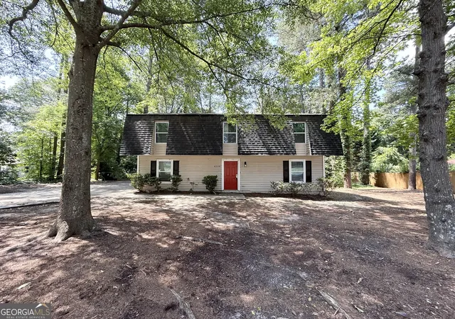 Photo 1 of Single family home for sale at 4239 Midway Dr, Douglasville, GA 30134 | MLS# 10778381 | Listing updated on 2026-10-23