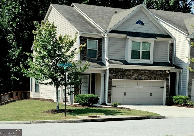 Photo 2 of Townhouse for sale at 7527 Stone Crk Path, Lithonia, GA 30038 | MLS# 10796492 | Listing updated on 2026-09-03