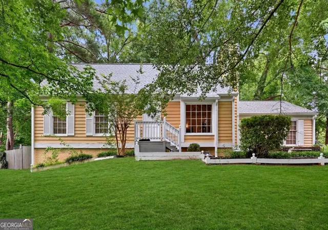 Homes for sale in Peachtree City, GA | 301 Hip Pocket Rd, Peachtree City, GA 30269 | MLS# 10787985