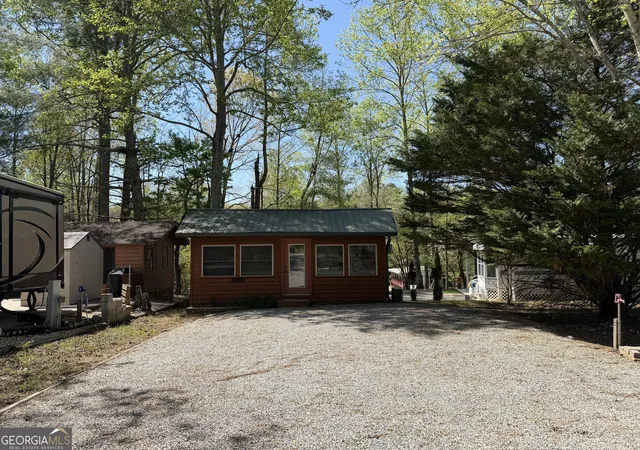 Photo 3 of Single family home for sale at 111 Maple Wood Ln, Cleveland, GA 30528 | MLS# 10731716 | Listing updated on 2026-07-24