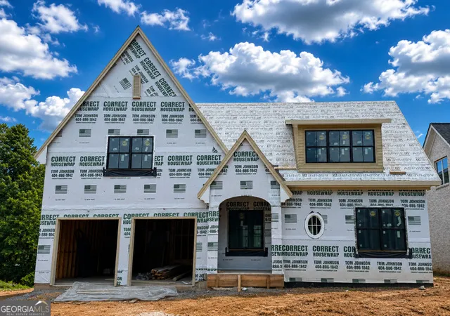 Photo 1 of Mansion for sale at 39 E Park St, Buford, GA 30518 | MLS# 10788322 | Listing updated on 2026-08-14