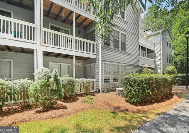 2nd image of 1931 Brian Wy, Decatur, GA 30033 | MLS# 10814385