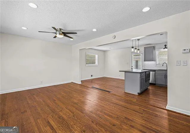 Photo 4 of Sale Pending at 2497 Whites Ml Ln, Decatur, GA 30032 | MLS# 10765435 | Listing updated on 2026-09-23