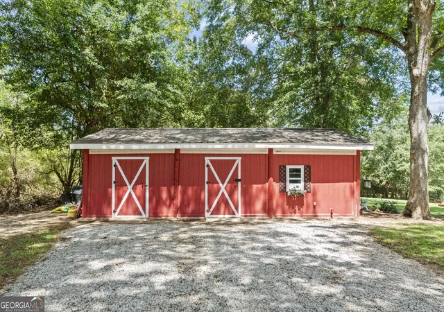 Photo 4 of Single family home for sale at 2852 Dixie Rd, Covington, GA 30014 | MLS# 10829536 | Listing updated on 2026-09-30