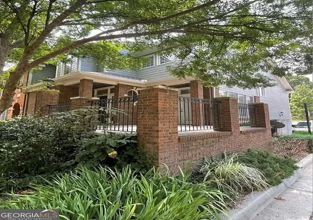 1st image of 554 Centennial Ln Nw, Atlanta, GA 30313 | MLS# 10822895