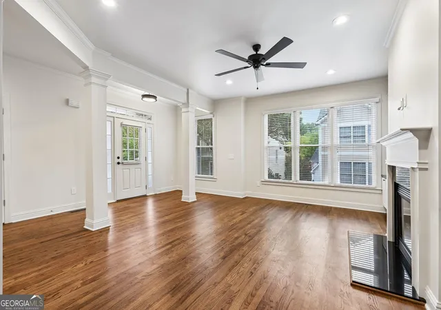 Photo 2 of Single family home for sale at 2237 Parkview Ct Nw, Atlanta, GA 30318 | MLS# 10835636 | Listing updated on 2026-09-11