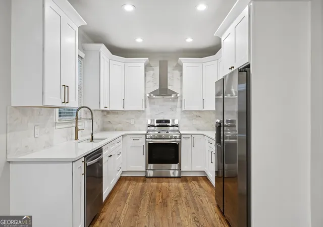 Photo 4 of Single family home for sale at 2237 Parkview Ct Nw, Atlanta, GA 30318 | MLS# 10835636 | Listing updated on 2026-09-11