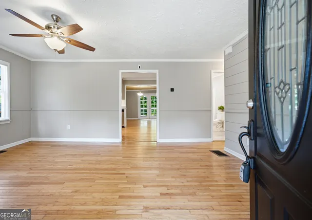 Photo 3 of Single family home for sale at 467 Sanders St, Clarkesville, GA 30523 | MLS# 10785271 | Listing updated on 2026-08-21