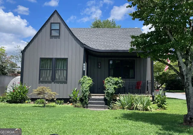 Photo 3 of Single family home for sale at 112 Forrest Ave, Cartersville, GA 30120 | MLS# 10816583 | Listing updated on 2026-09-06