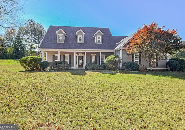 Homes for sale in Tyrone, GA | 100 Clydesdale Ct, Tyrone, GA 30290 | MLS# 10796950