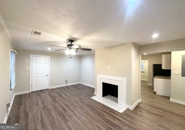 3rd image of 1327 Sharon St Nw, Atlanta, GA 30314 | MLS# 10421749