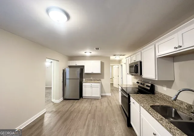 5th image of 1327 Sharon St Nw, Atlanta, GA 30314 | MLS# 10421749