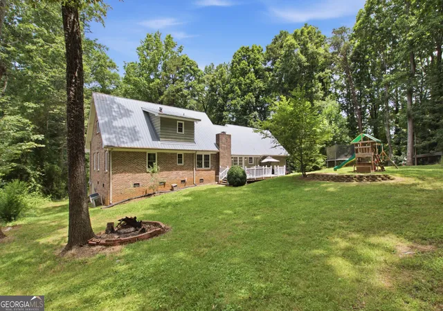 Homes for sale in Cornelia, GA | 147 Ridgeway Cir, Cornelia, GA 30531 | MLS# 10798127