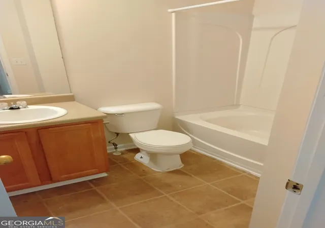 3rd image of 2390 Coach Wy, Jonesboro, GA 30236 | MLS# 10818585