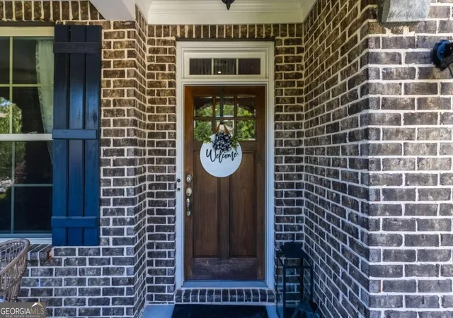 Photo 3 of Single family home for sale at 1935 Button Fern Ln, Cumming, GA 30041 | MLS# 10830183 | Listing updated on 2026-09-18